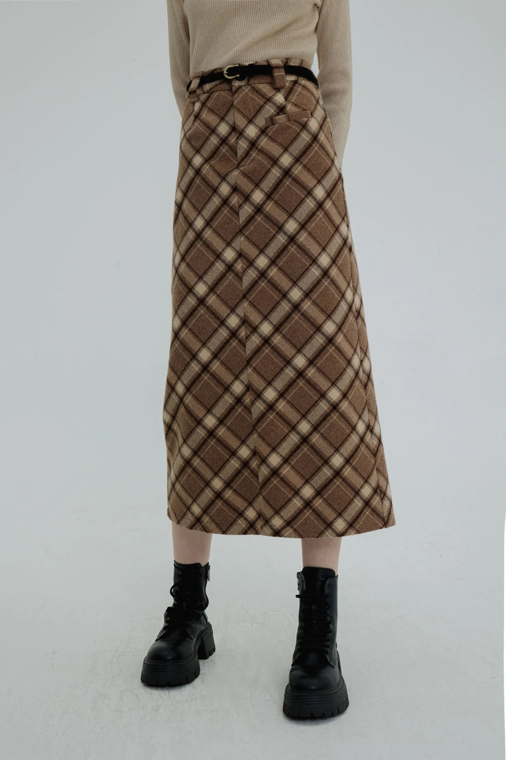 Plaid A-Line Skirt, Fashionable for Work and Daily Style