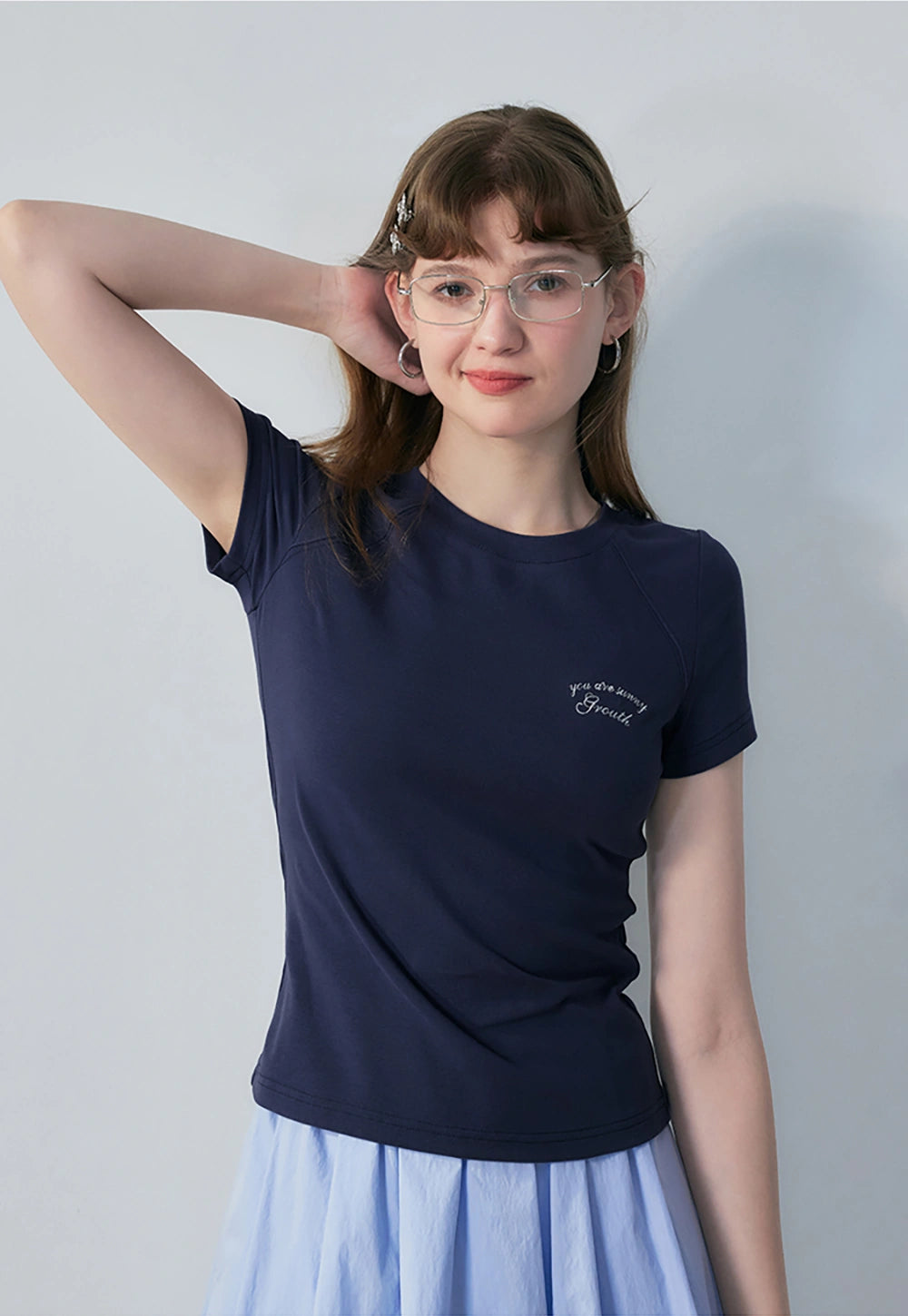 T-Shirt mit bestickter Botschaft für Damen