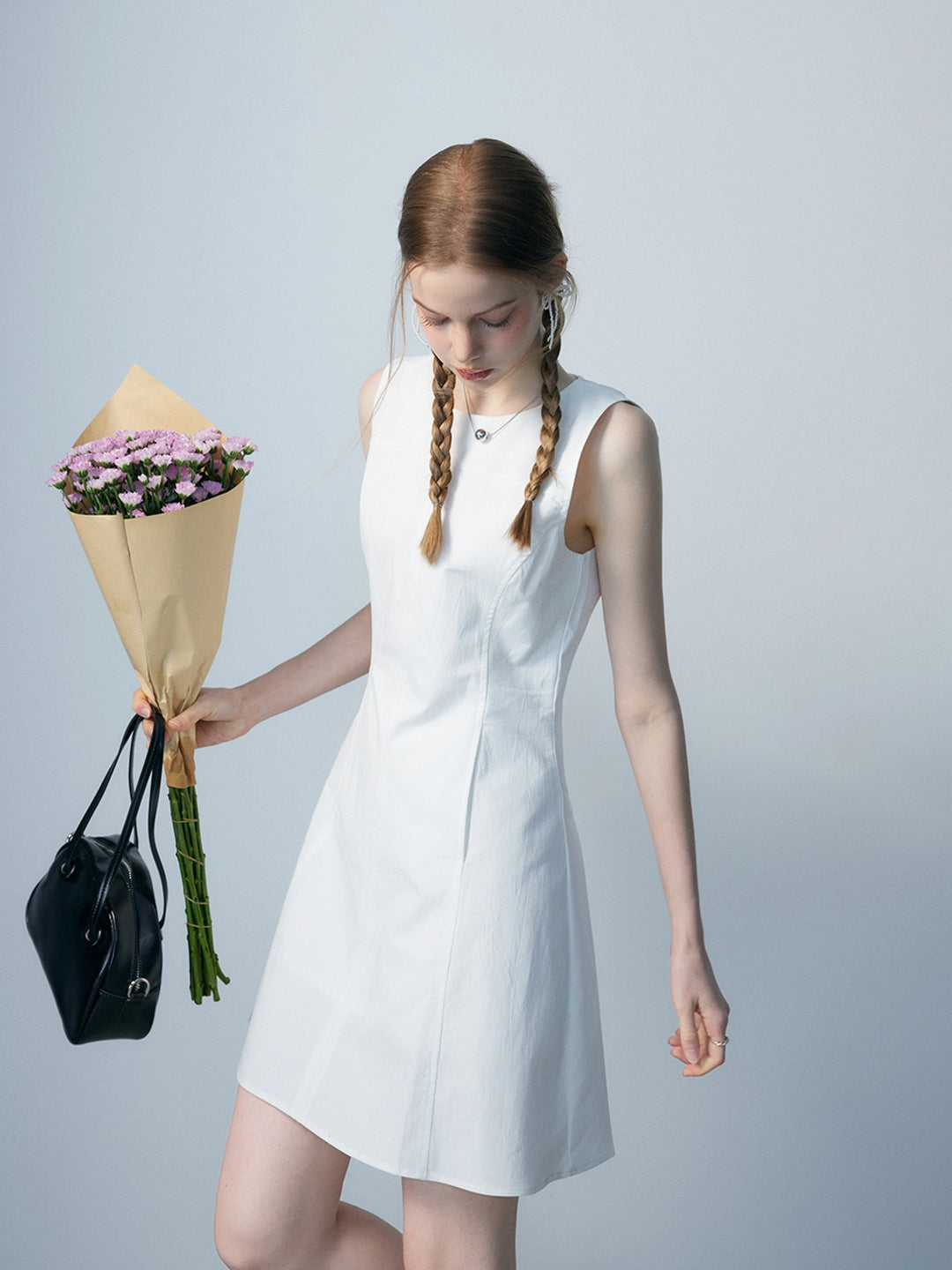 Mini-robe trapèze élégante sans manches pour femmes