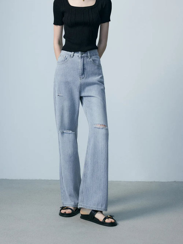 Distressed Wide-Leg Jeans - Light Wash with Edgy Detail