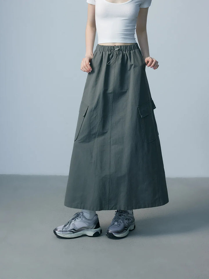 Utility-Inspired Midi Skirt with Drawstring Waist and Large Pockets