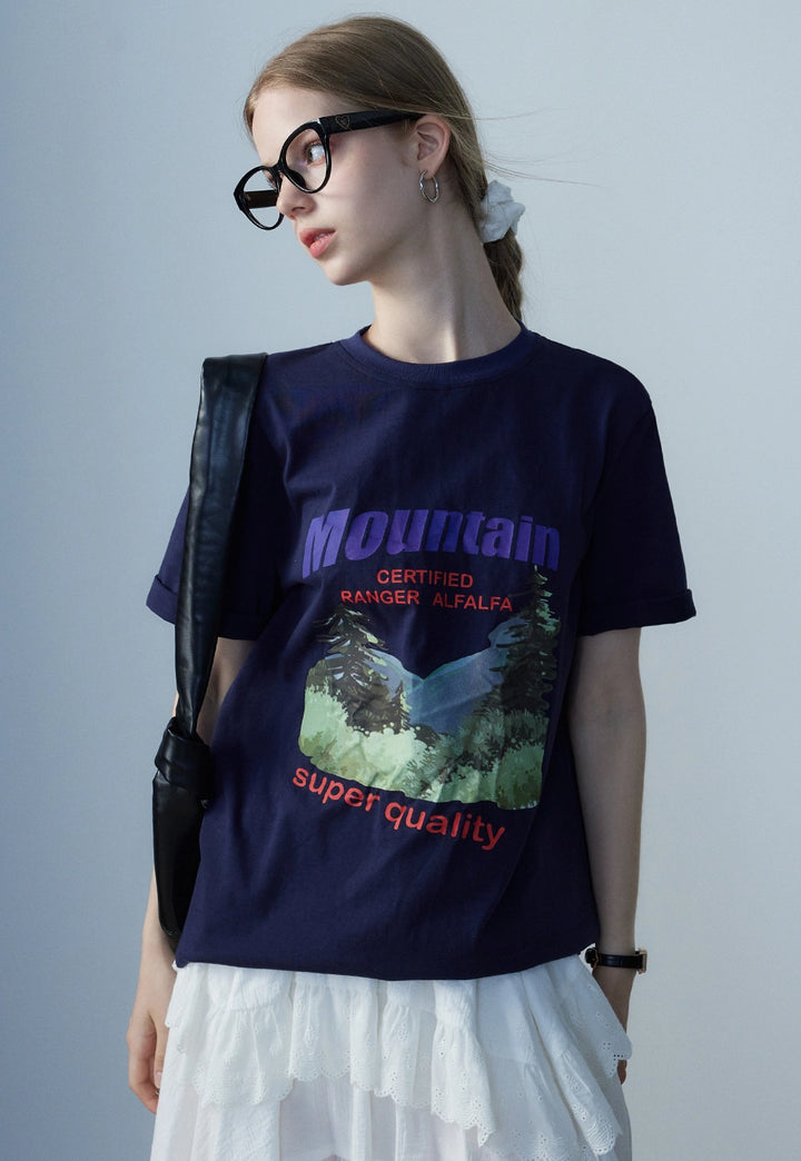 Baju-T Gunung Cetak Grafik Wanita