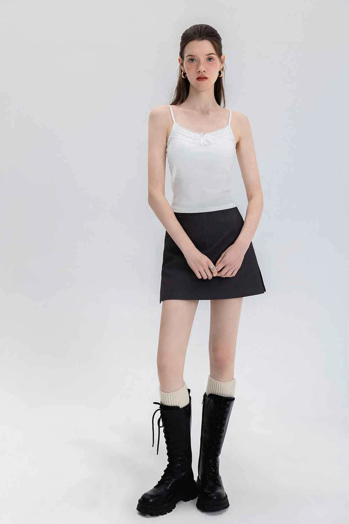 Mini-jupe élégante fendue sur le côté pour femme
