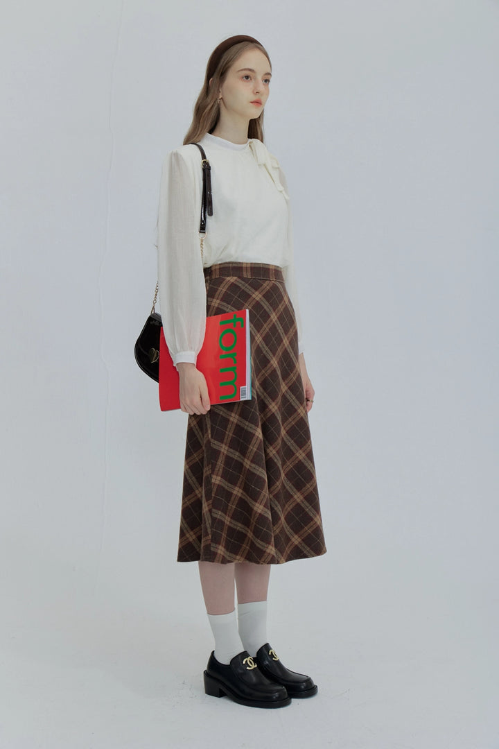 Skirt Midi A-Line Plaid dengan Labuh Flowy