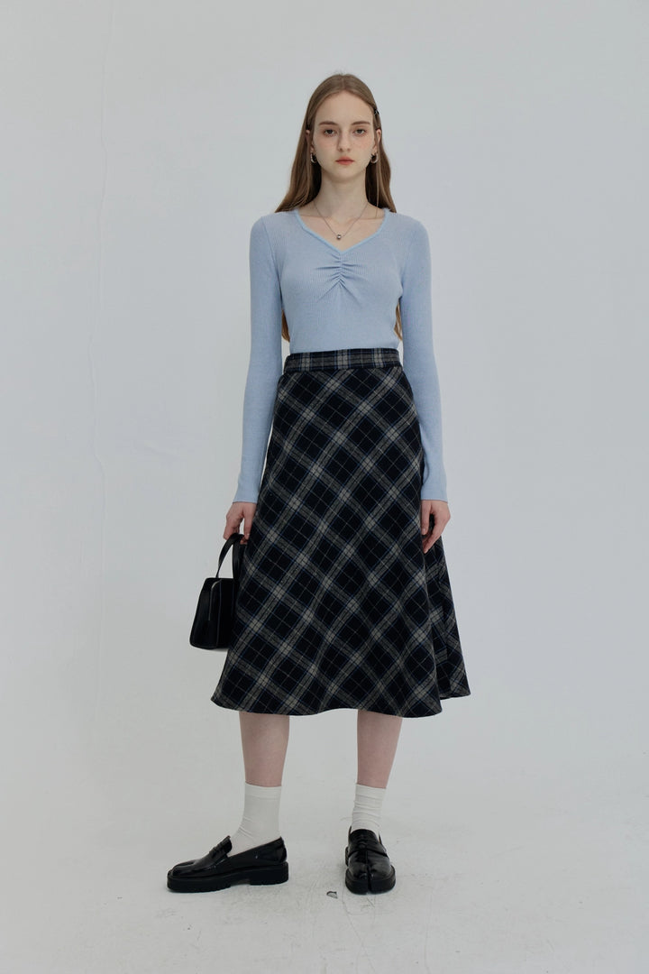 Skirt Midi A-Line Plaid dengan Labuh Flowy