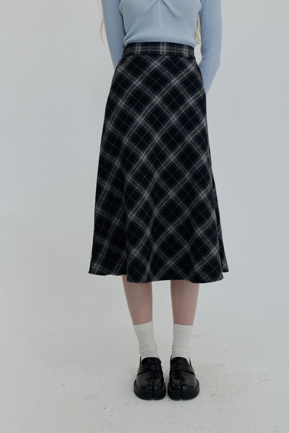 Skirt Midi A-Line Plaid dengan Labuh Flowy