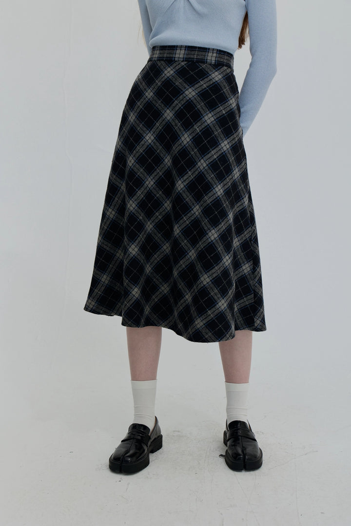 Plaid A-Line Midi Skirt with Flowy Hem