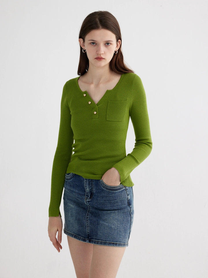 Women's Buttoned Ribbed Sweater with Pocket Detail