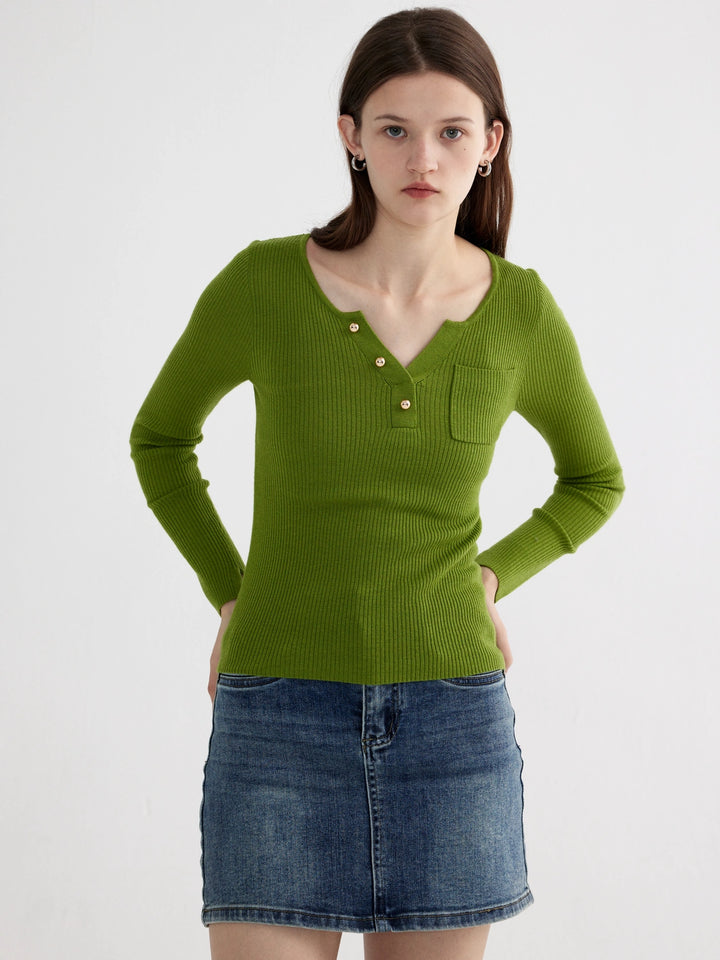 Women's Buttoned Ribbed Sweater with Pocket Detail