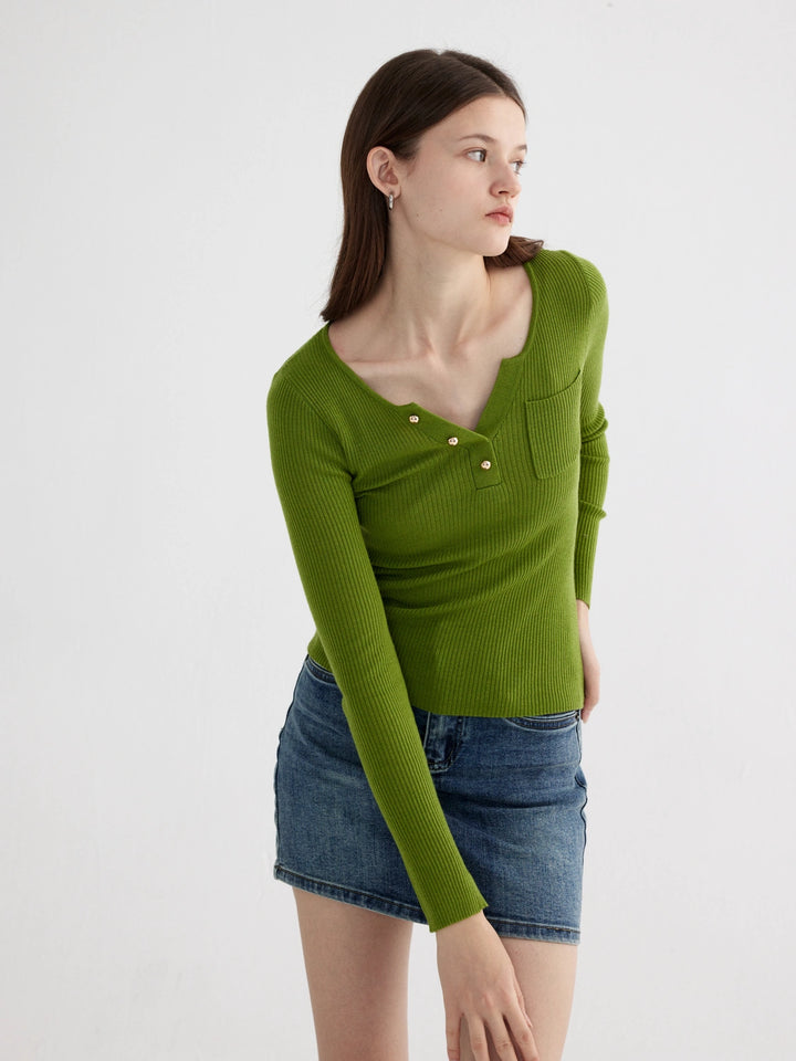 Women's Buttoned Ribbed Sweater with Pocket Detail