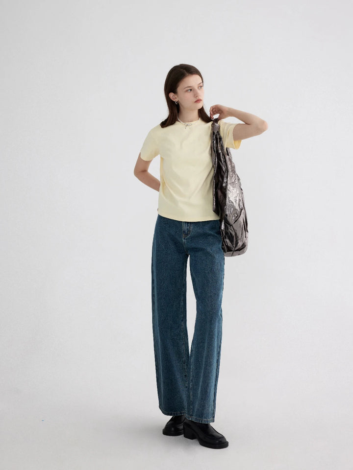 Wide-Leg Denim Jeans with High Waist and Gold-Tone Accent Buttons