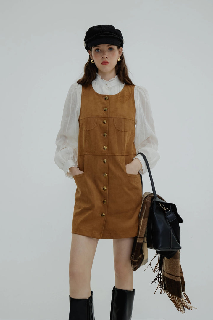 Vintage-Inspired Sleeveless Button-Up Dress