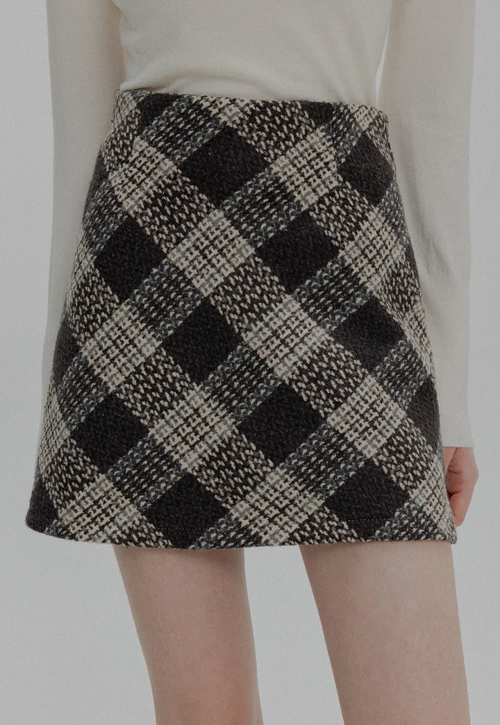 Women's Textured Checkered Mini Skirt