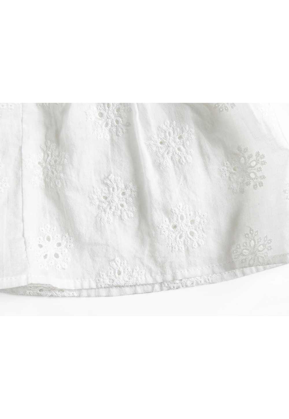 Women's White Lace Mini Skirt