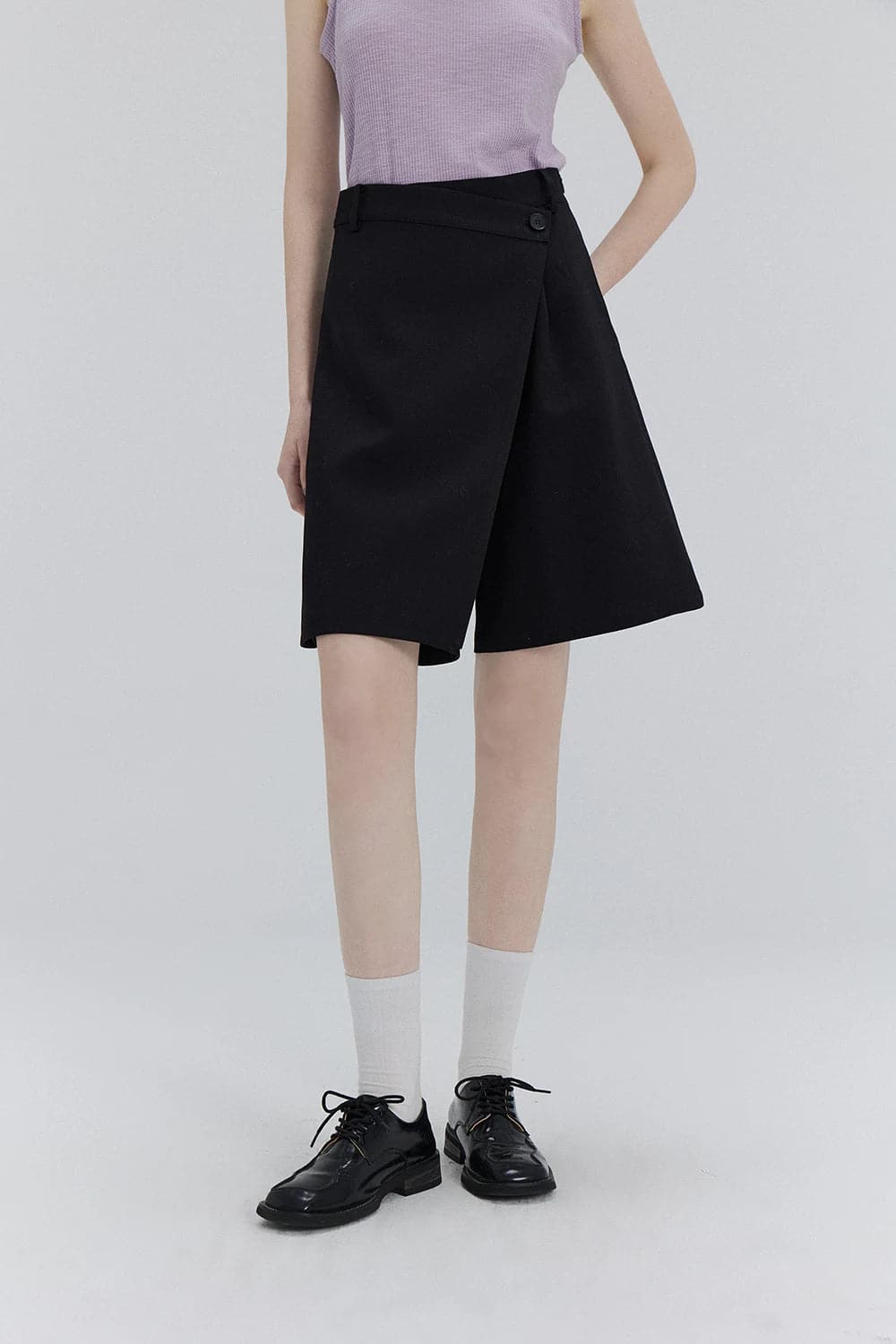 Schicke Crossover-Culotte-Shorts mit Knöpfen – vielseitige Mode für das urbane Leben