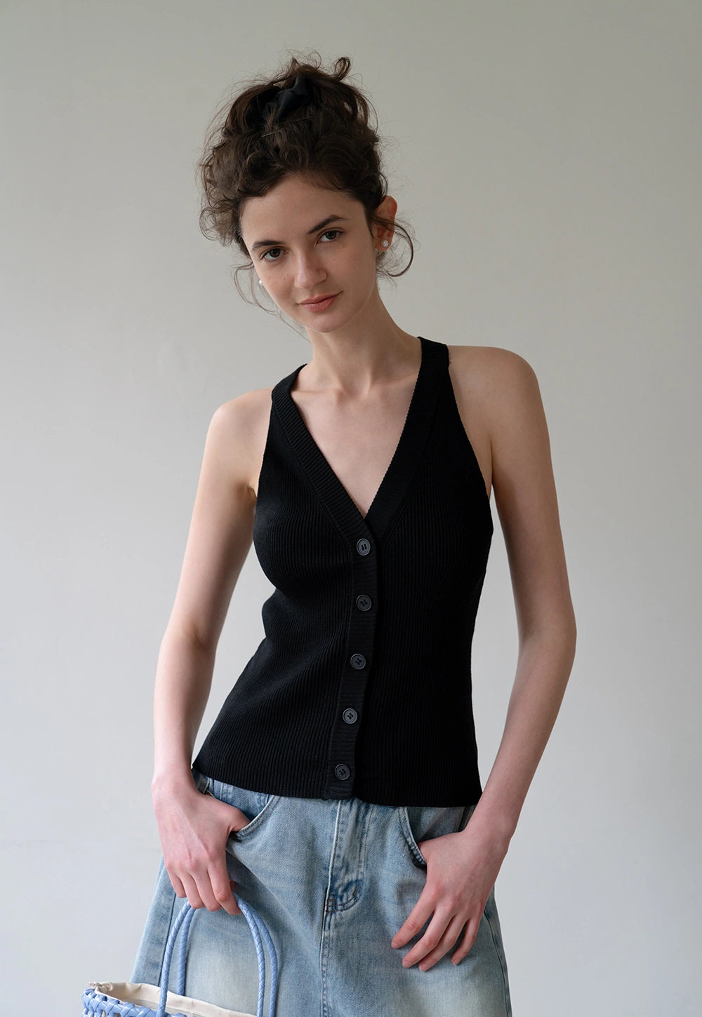 Women's Canelé-Inspired Relaxed Knit Button Vest