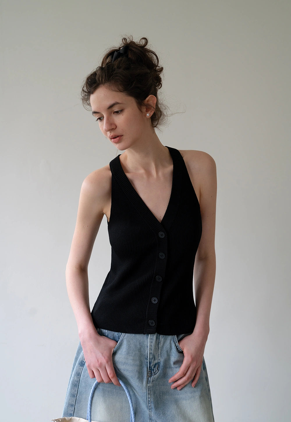 Women's Canelé-Inspired Relaxed Knit Button Vest