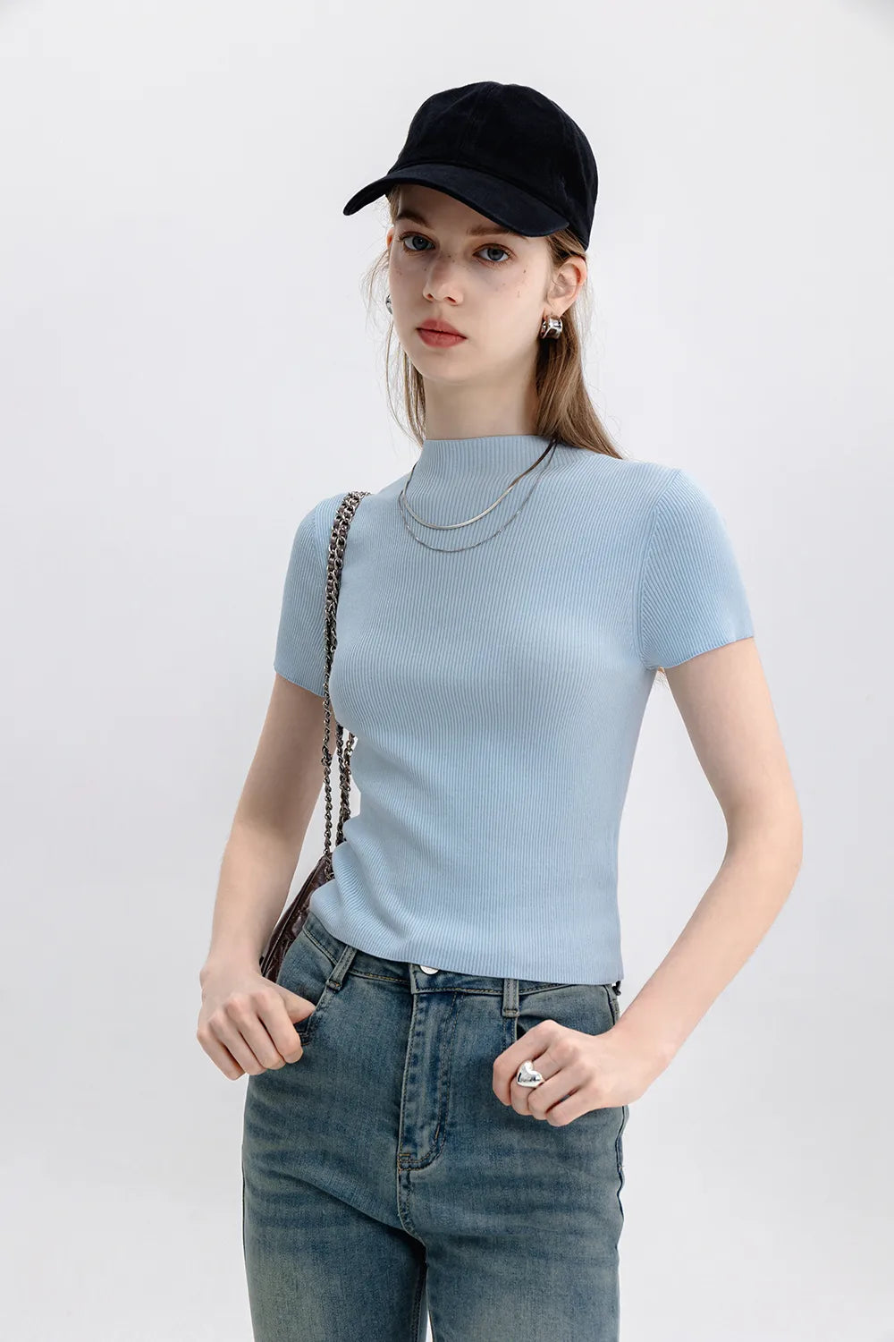 Lightweight Ribbed Knit Tee for a Casual Chic Look