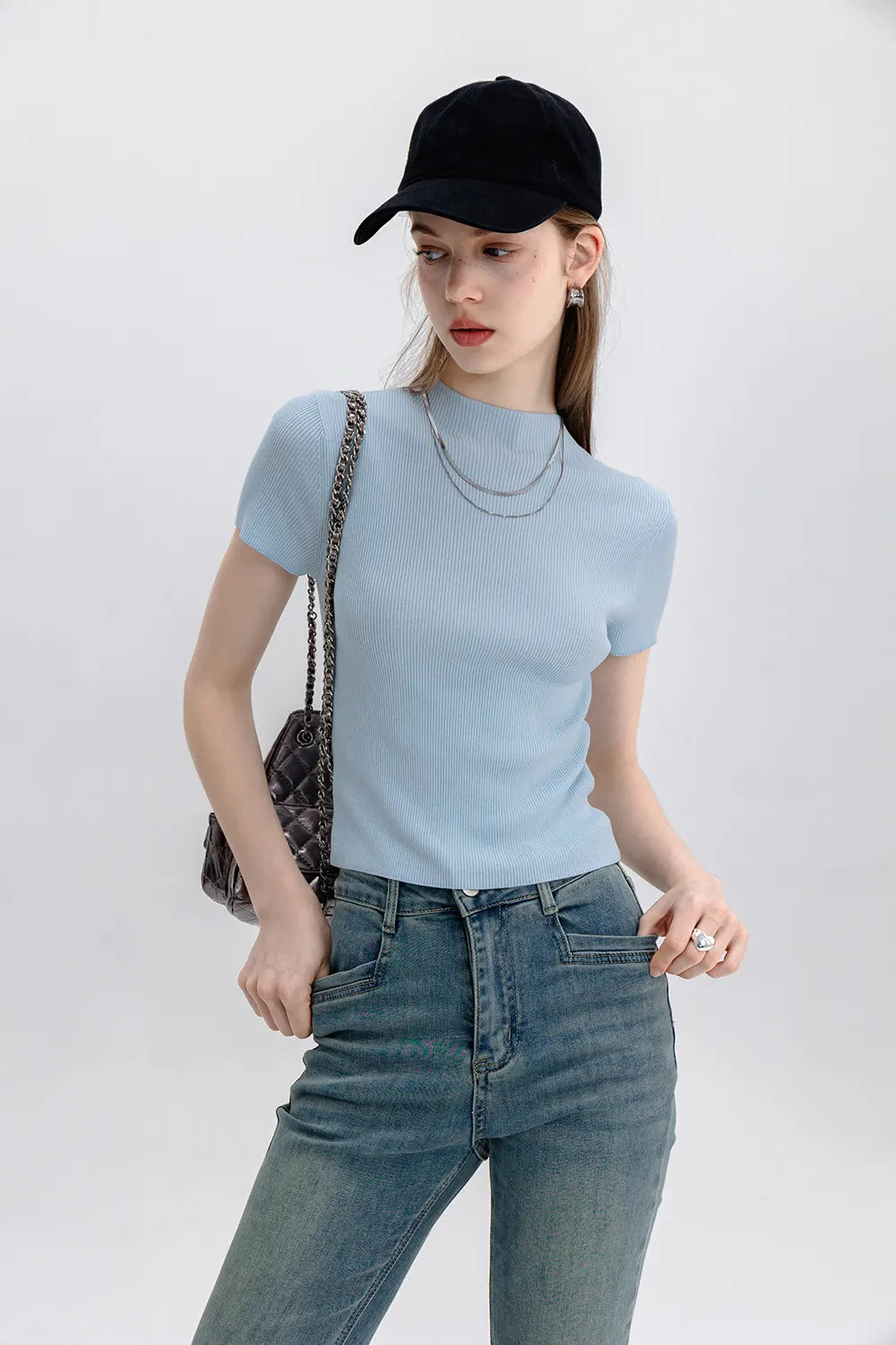 Lightweight Ribbed Knit Tee for a Casual Chic Look