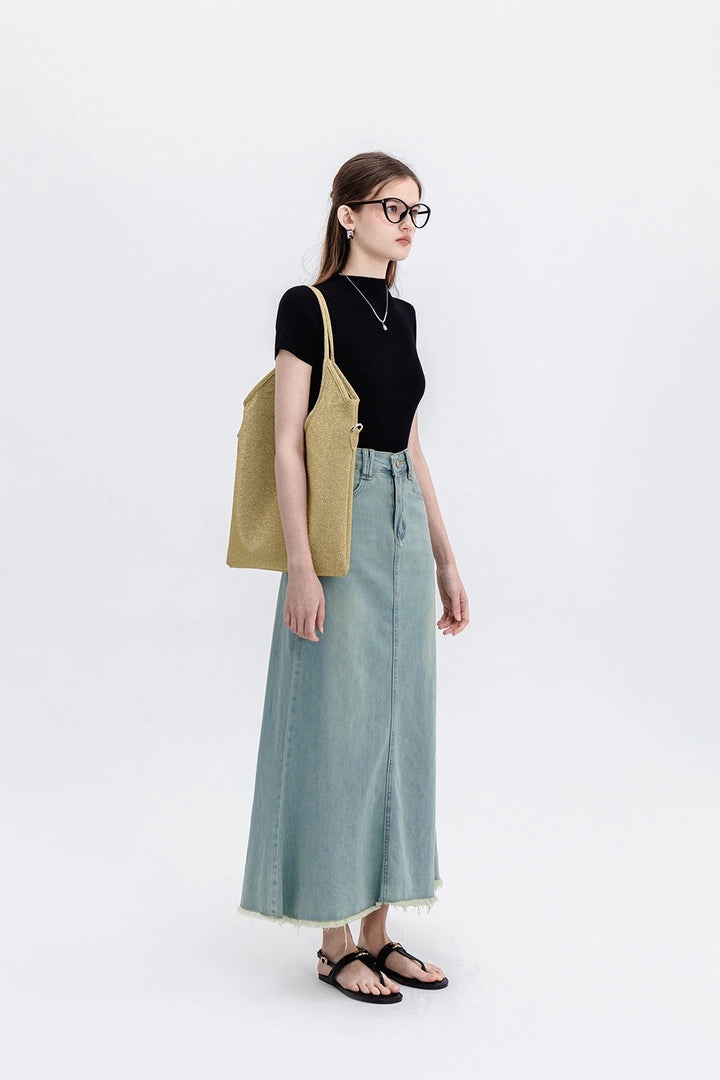 Trendy Denim Midi Skirt with Frayed Hem