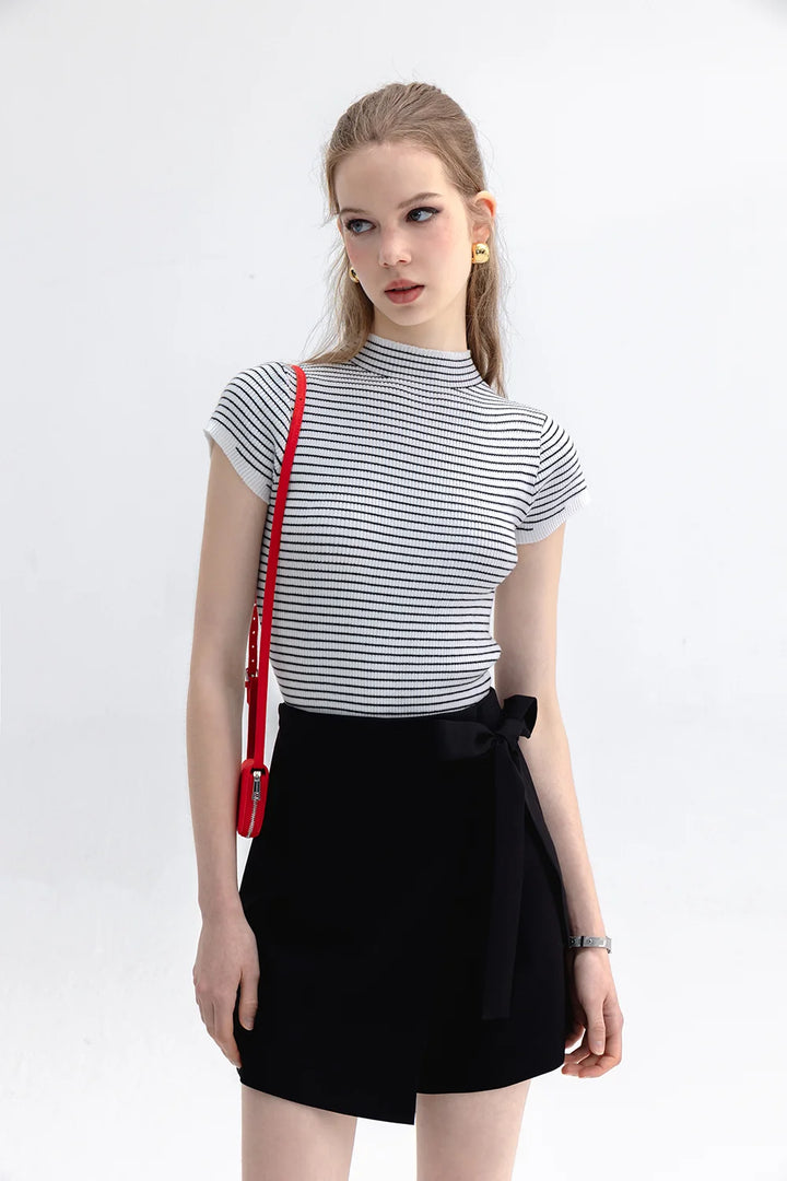 Short-Sleeved Ribbed Knit Top with Decorative Buttons