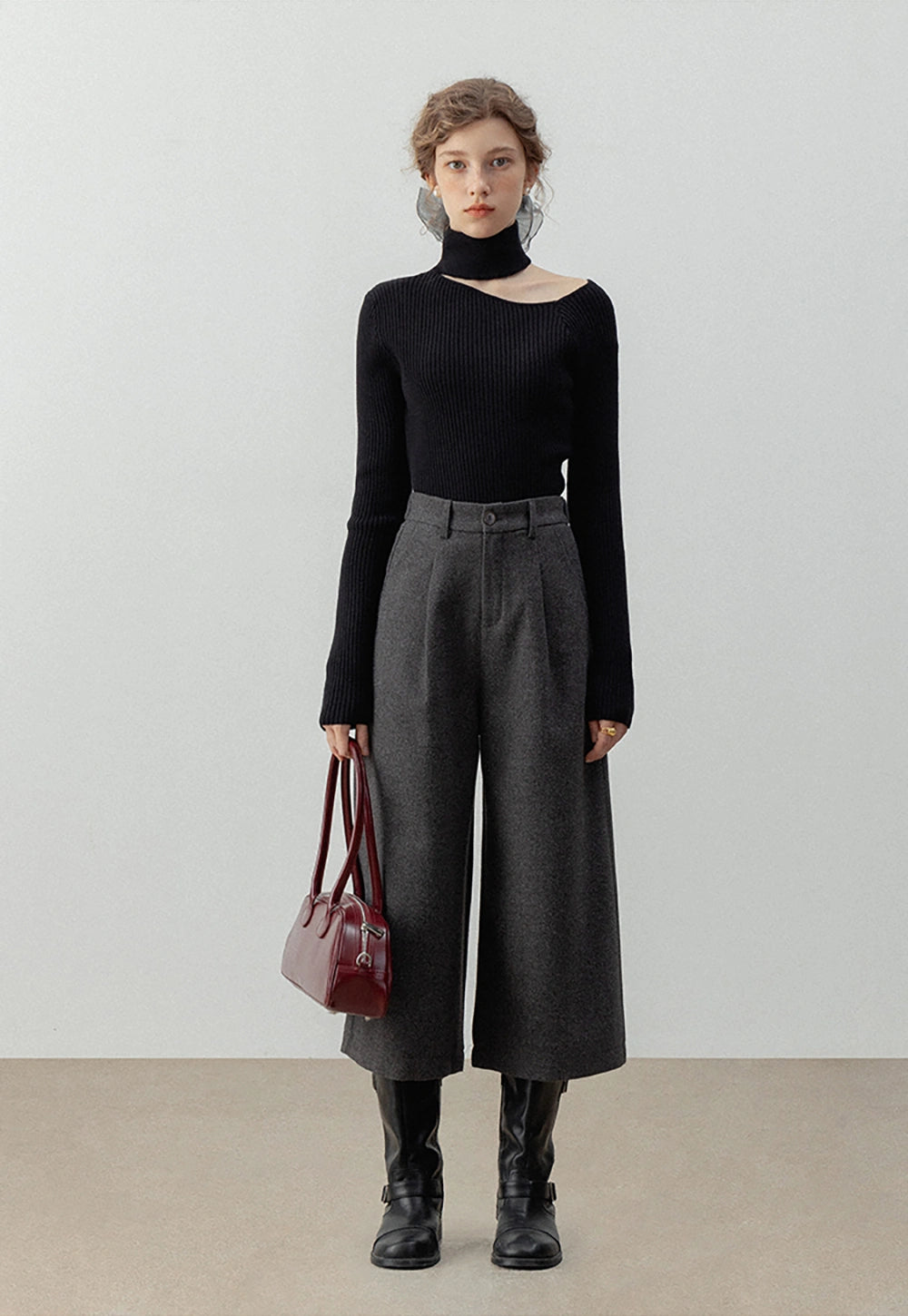 Chic Wide-Leg Wool Trousers