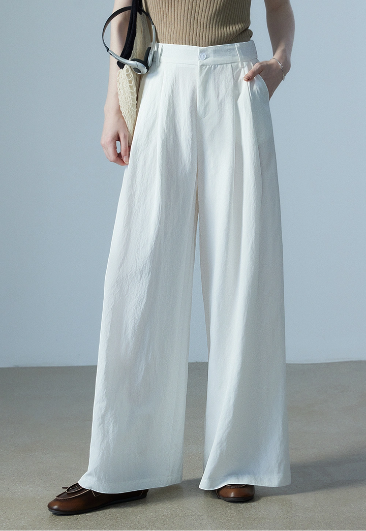 Women's Pleated Wide-Leg Trousers