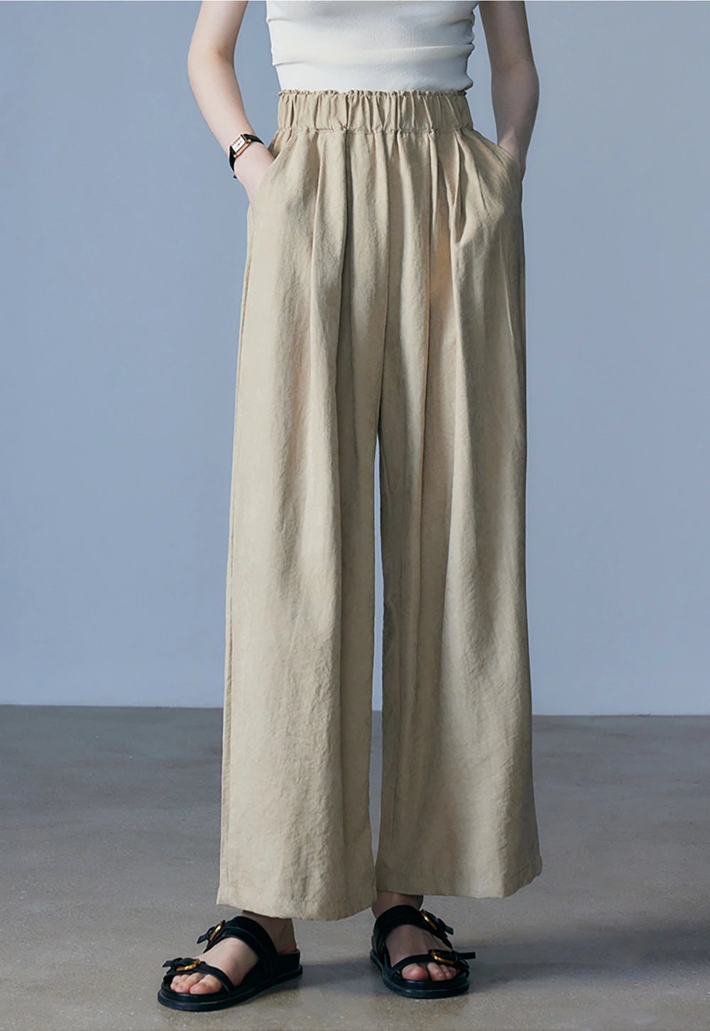 Women's High-Waisted Pleated Wide-Leg Pants