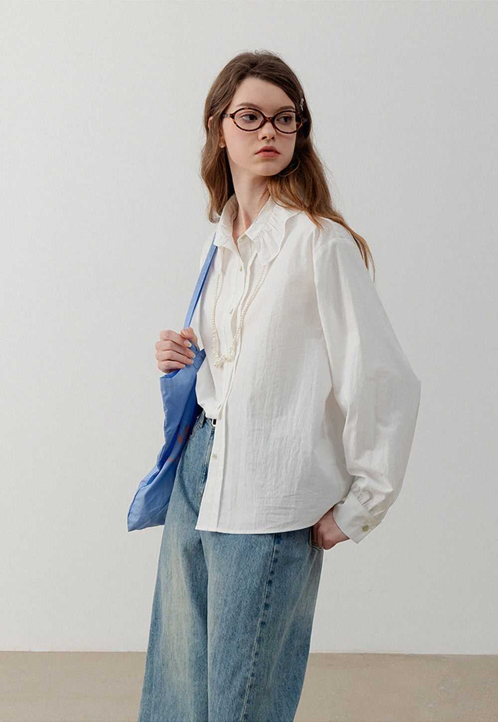 Feminine Ruffled Collar White Shirt