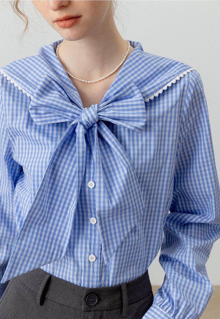 Chic Gingham-Bow Detail Blouse