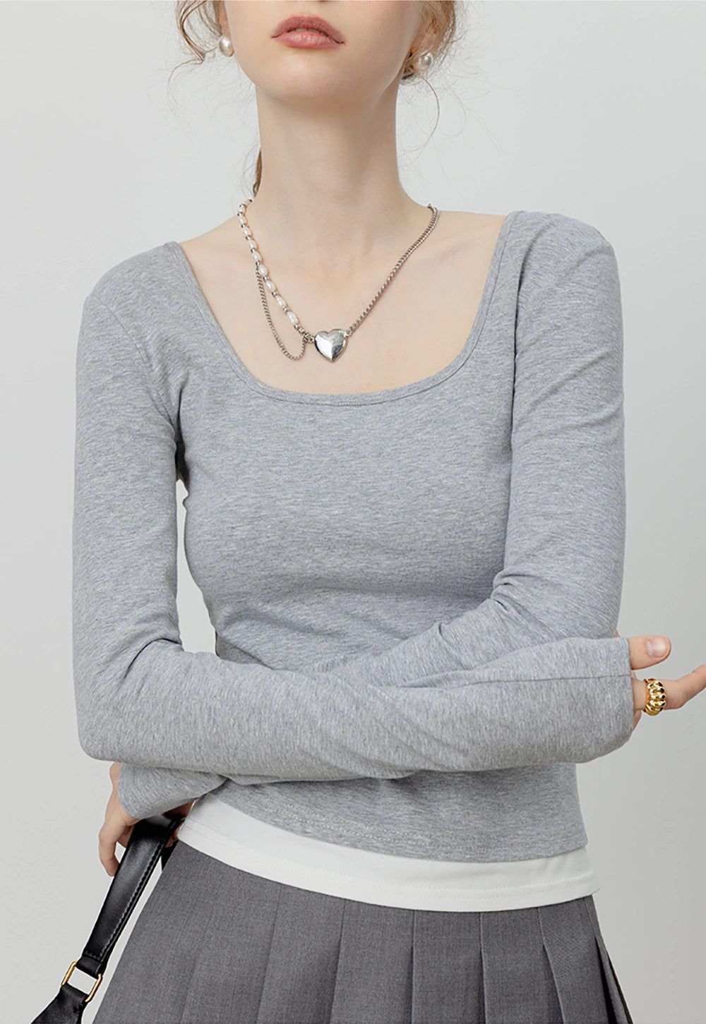 Women's Long-Sleeve Scoop Neck Top