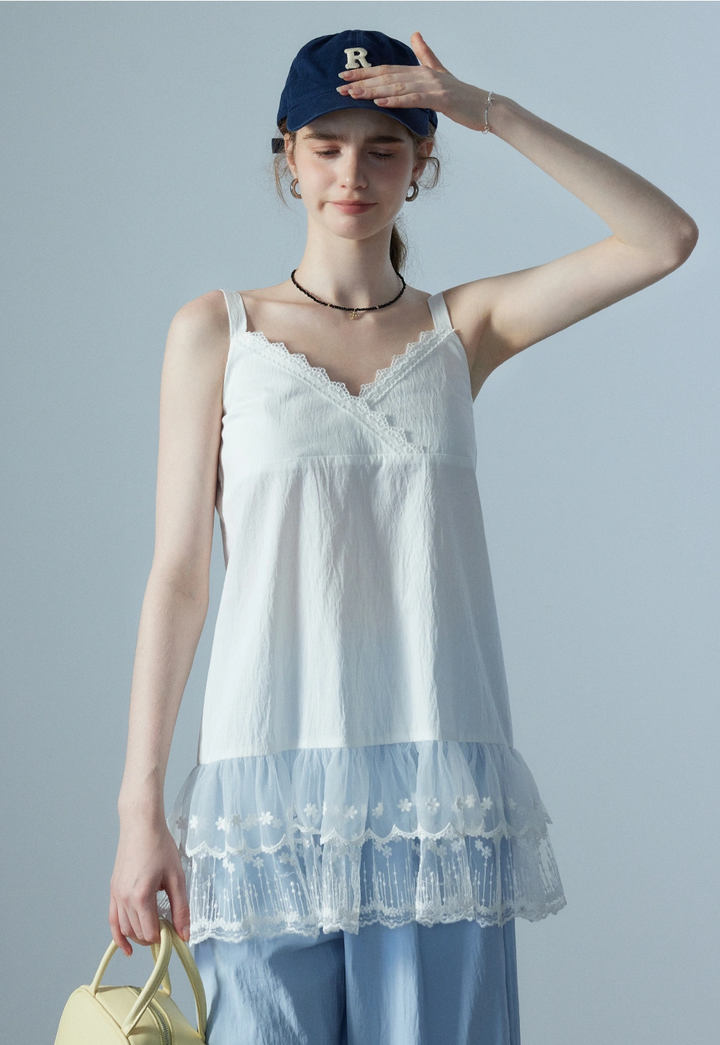 Women's Lace Trimmed Sleeveless Top