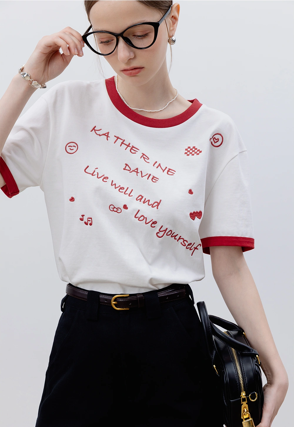 Women's Embroidered T-shirt