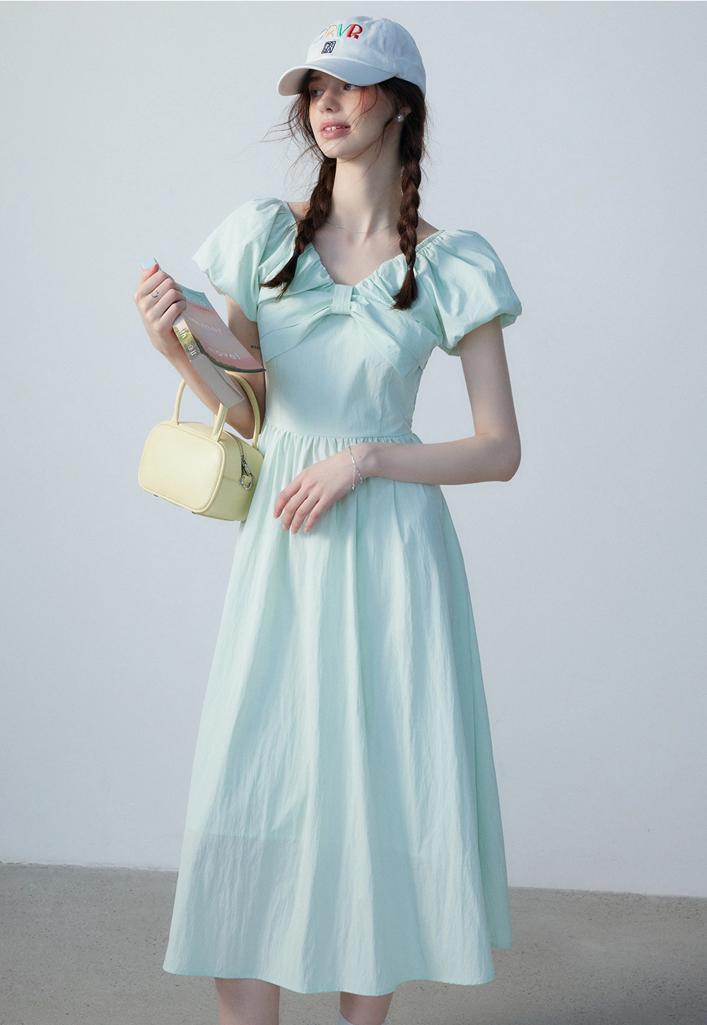 Women's Off-Shoulder Dress with Front Bowknot
