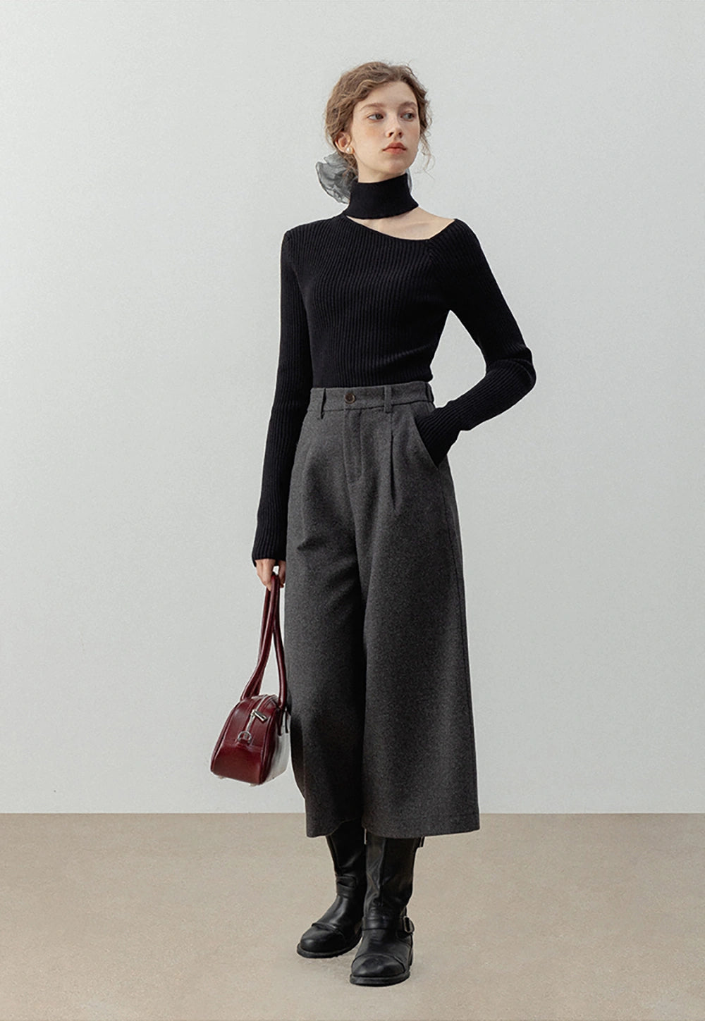 Chic Wide-Leg Wool Trousers