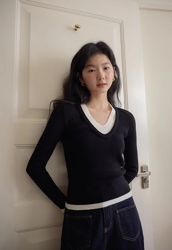 Contrast V-Neck Knit Sweater