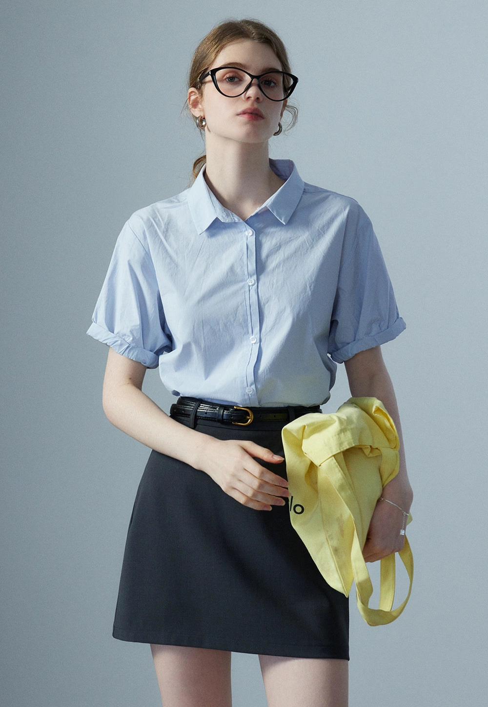 Chemise boutonnée à manches courtes pour femmes