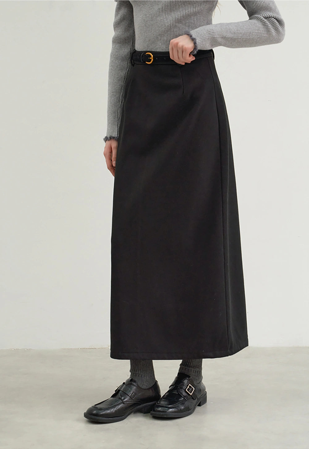 Minimalist French Wool Midi Skirt with Belt