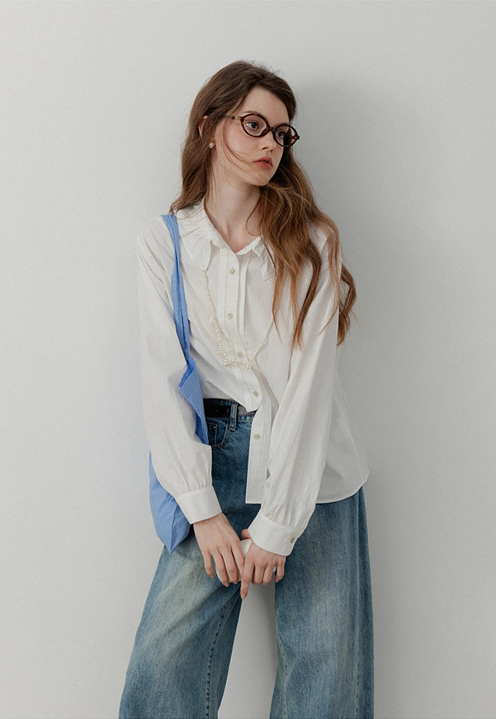 Feminine Ruffled Collar White Shirt