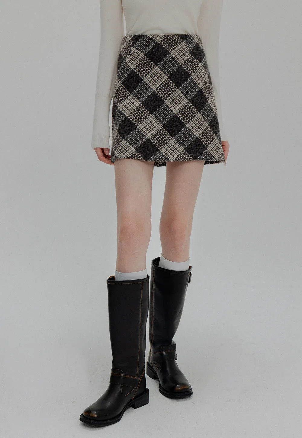 Women's Textured Checkered Mini Skirt