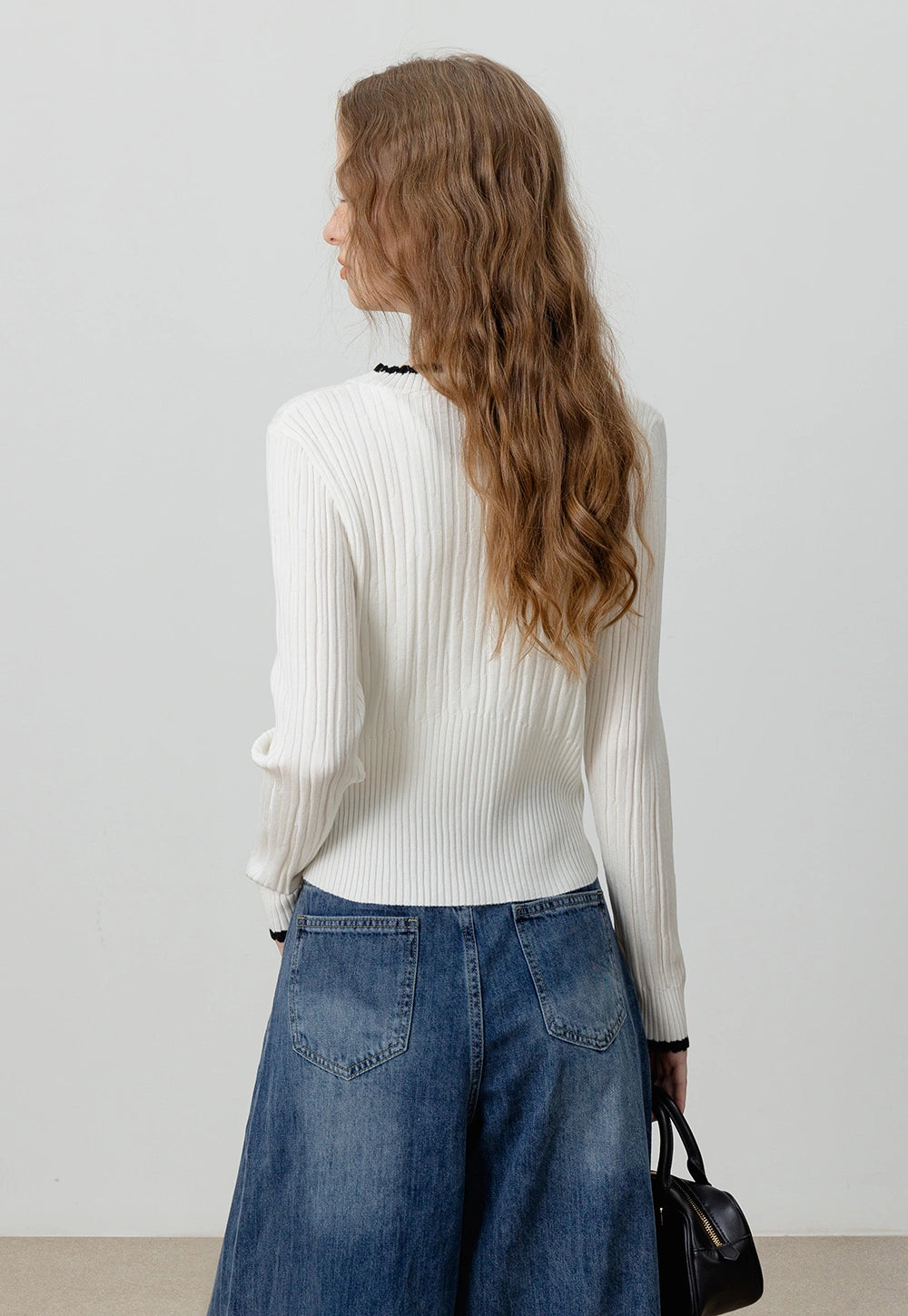 Ribbed Knit Sweater with Bow Accent