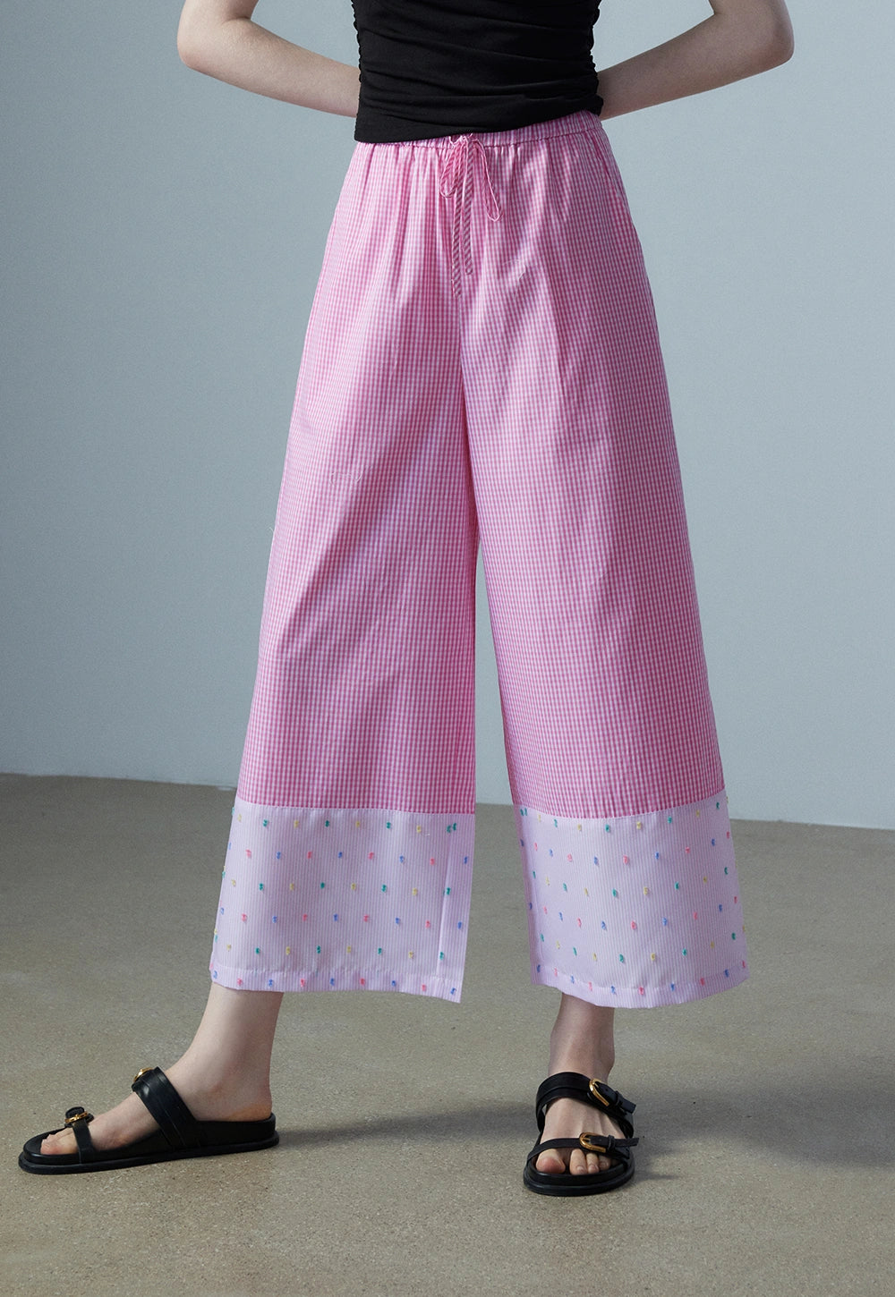 Women's Gingham Pattern Wide-Leg Pants with Contrasting Hem