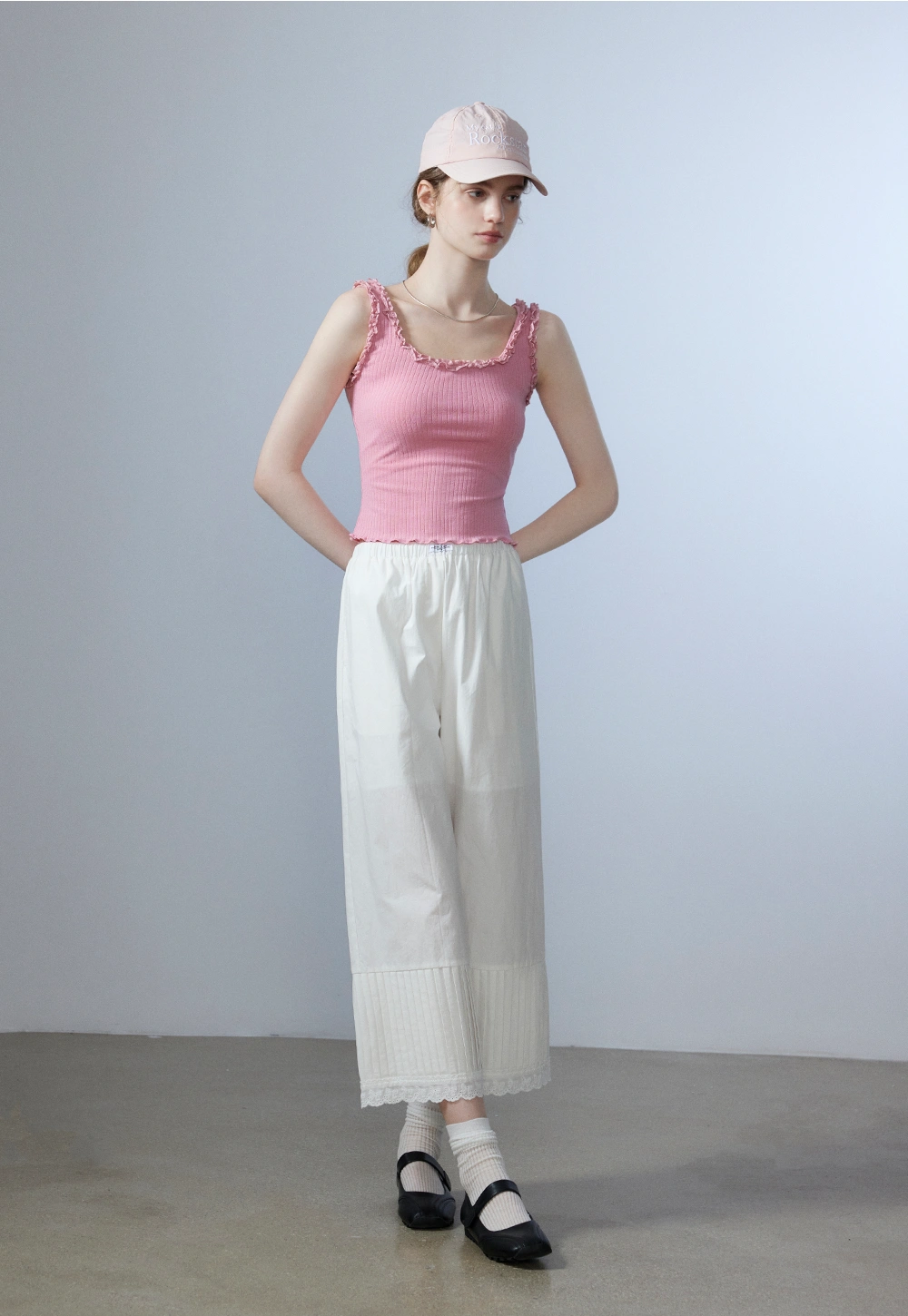 Women's Pleated Wide-Leg Pants