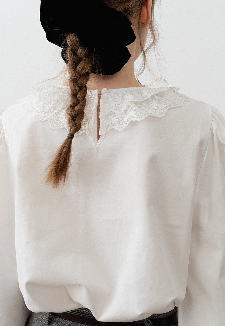 Women's Long-Sleeve Lace Collar Blouse