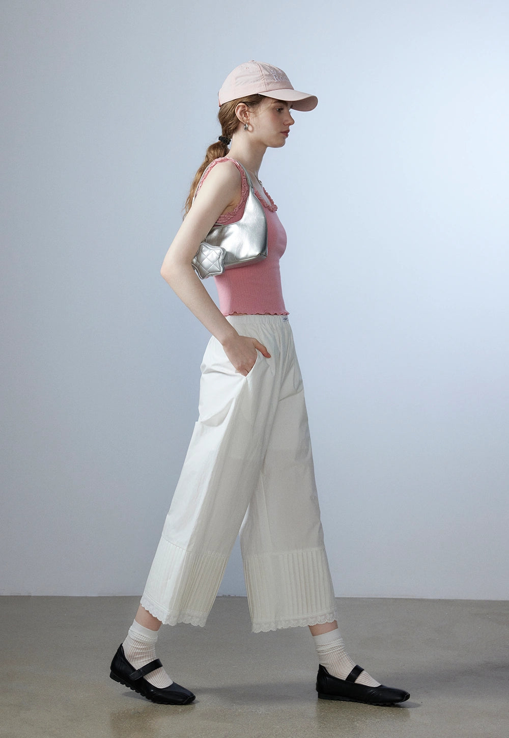 Women's Pleated Wide-Leg Pants