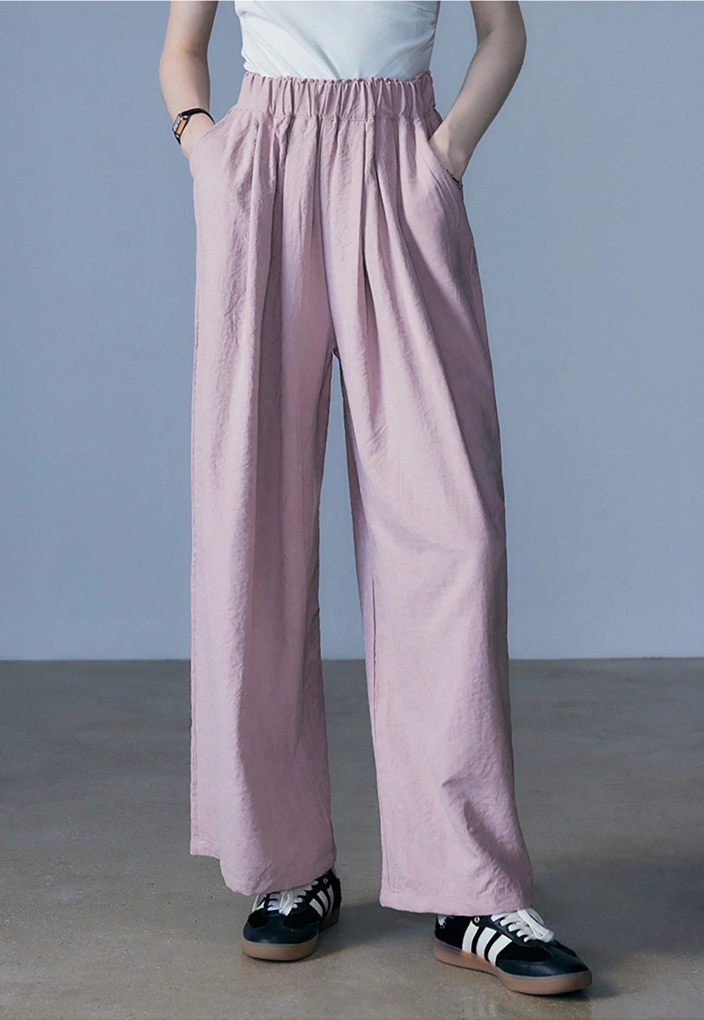 Women's High-Waisted Pleated Wide-Leg Pants