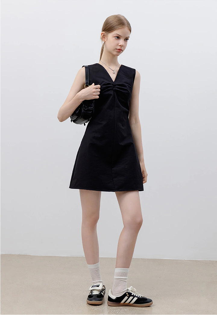 Women's Black Sleeveless Midi Dress