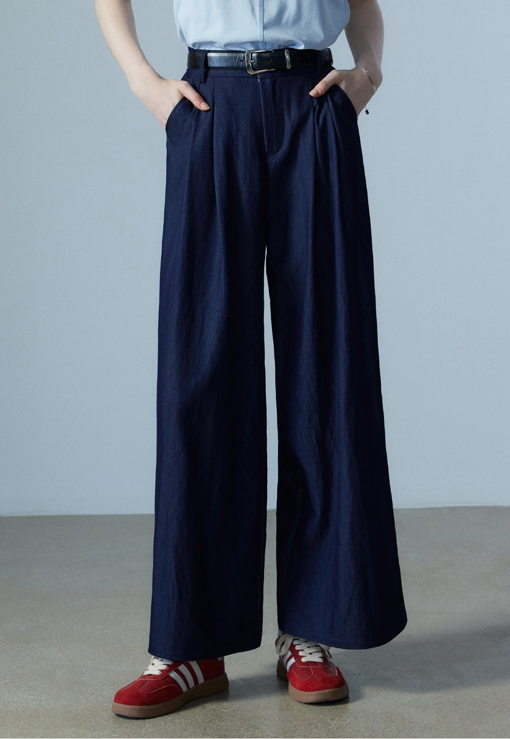 Pantalon large plissé pour femme