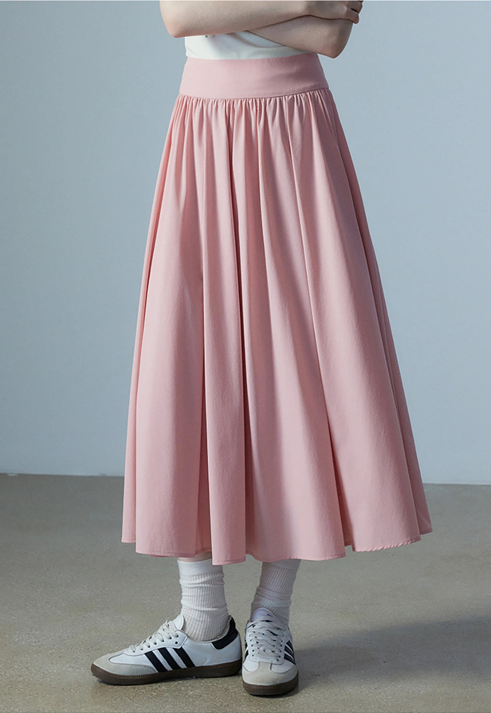 Women's Pleated Midi Skirt