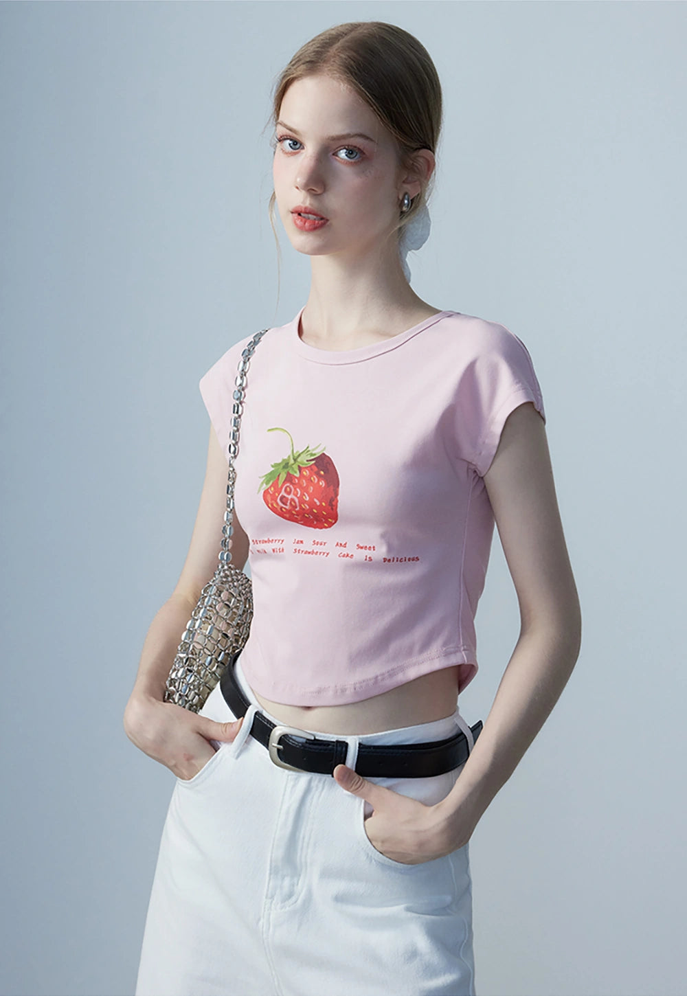 T-shirt corta da donna con stampa grafica fragola